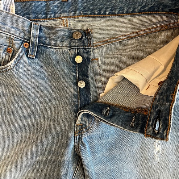 LEVI 501 Jeans - Picture 2 of 4